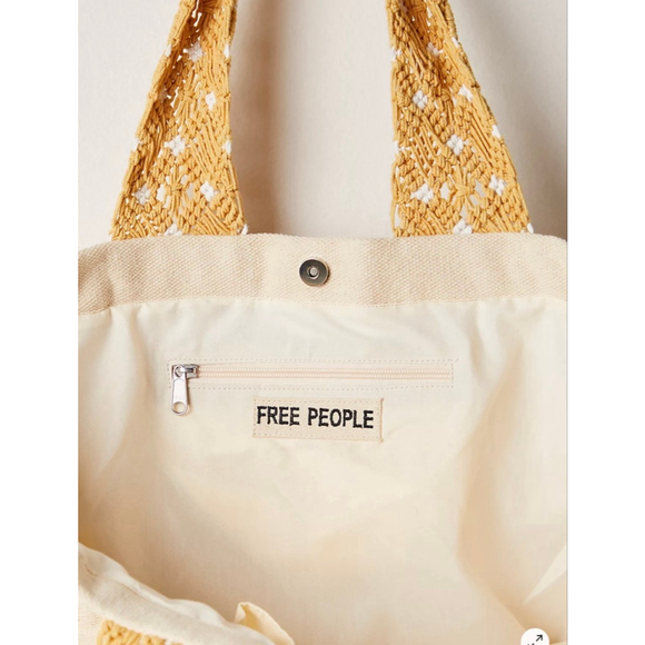 Free People Mia Macrame Strap Tote NWT Boho Revival Fringe Oversized Carryall - Picture 3 of 5